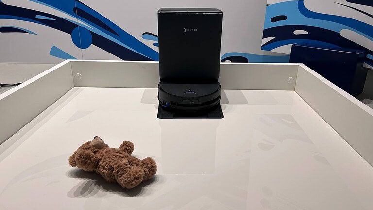 ECOVACS DEEBOT X12