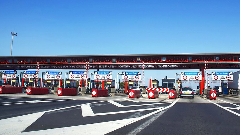 Nuovo sistema per i pedaggi autostradali: addio per sempre ai caselli ?