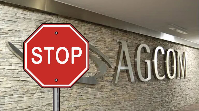 AGCOM blocca due siti per adulti: è la prima volta in Italia
