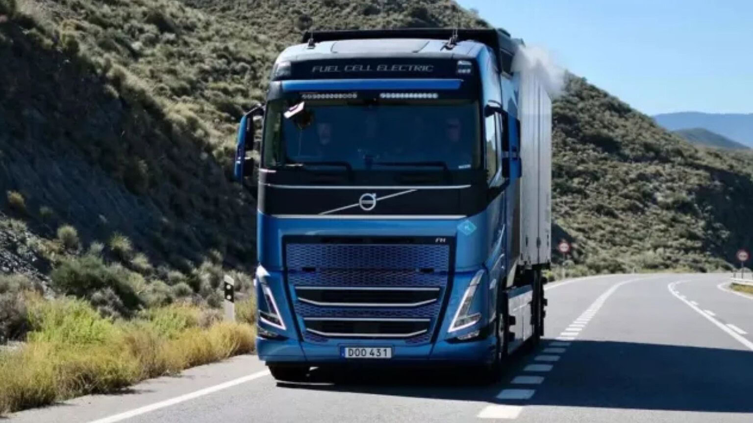 Volvo Trucks a idrogeno, test su strada avviati: quando arrivano?