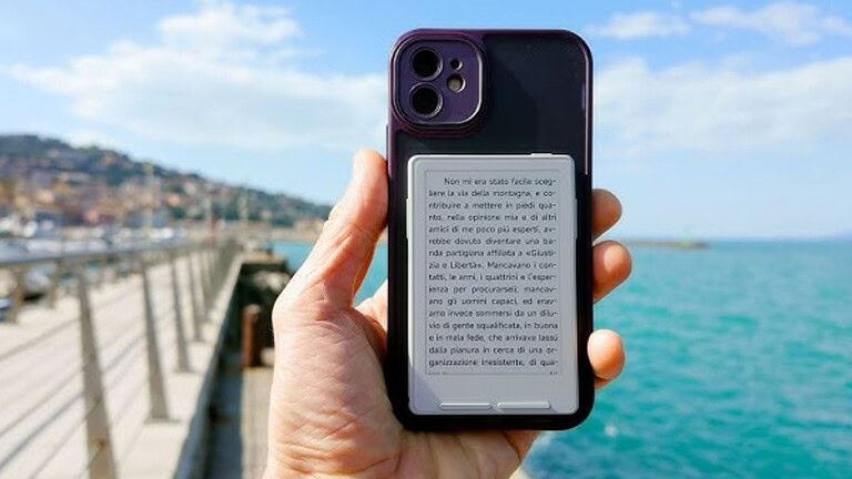 XTEINK X3: l'e-reader che si aggancia al telefono con MagSafe
