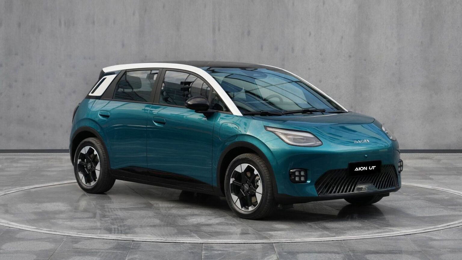 GAC AION UT: l'elettrica cinese progettata a Milano che sfida l'Europa