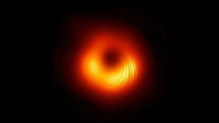 Buchi neri: un modello a 7 dimensioni svela dove finiscono a fine ciclo