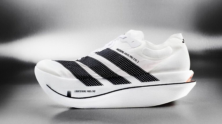 Adidas Adizero Adios Pro Evo 3: le scarpe dietro 3 record mondiali