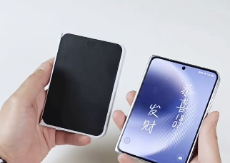 Huawei Pura X Max e iPhone Ultra: un video mostra le incredibili somiglianze_1