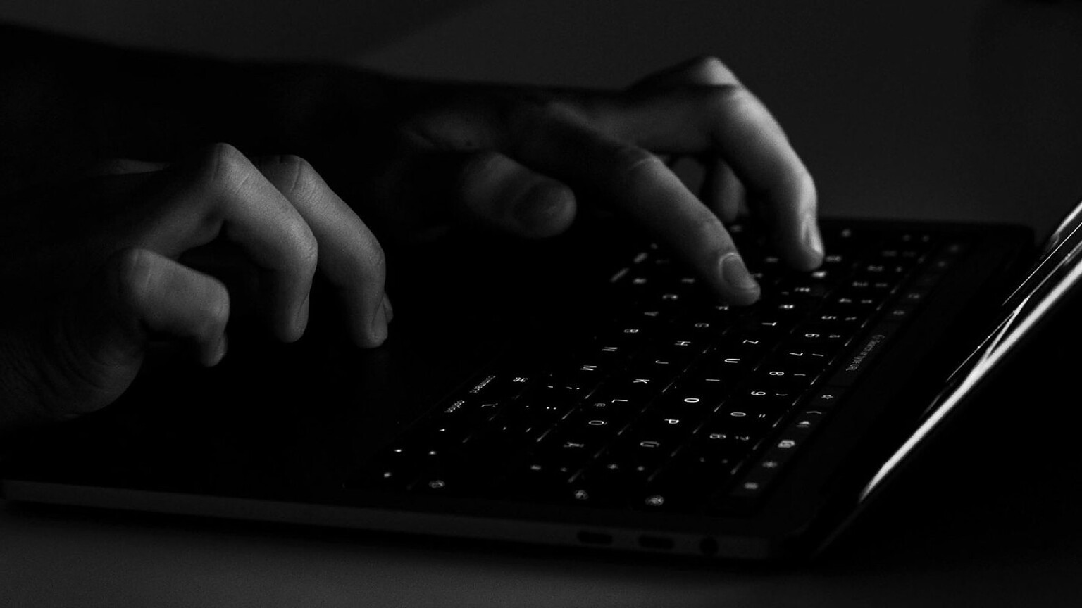 iCloud nel mirino: hacker usano pagine Apple false per rubare backup - backup iCloud phishing