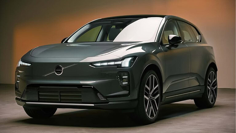Volvo EX60 entra in produzione: ordini già oltre le aspettative