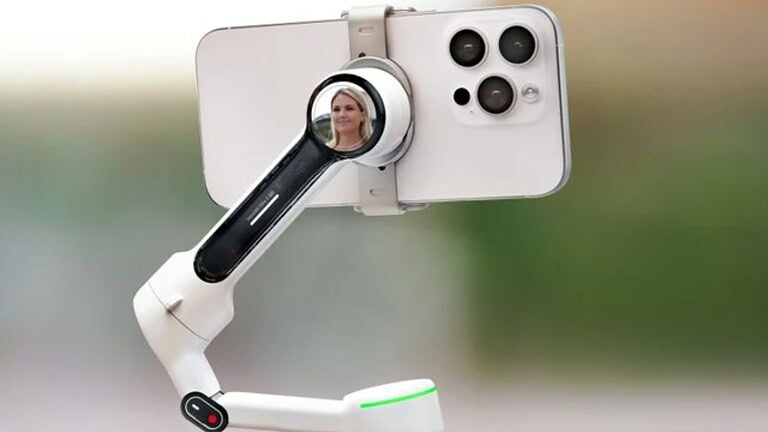 Insta360 Flow 2 si aggiorna: supporto nativo agli obiettivi Android e controllo Apple Watch
