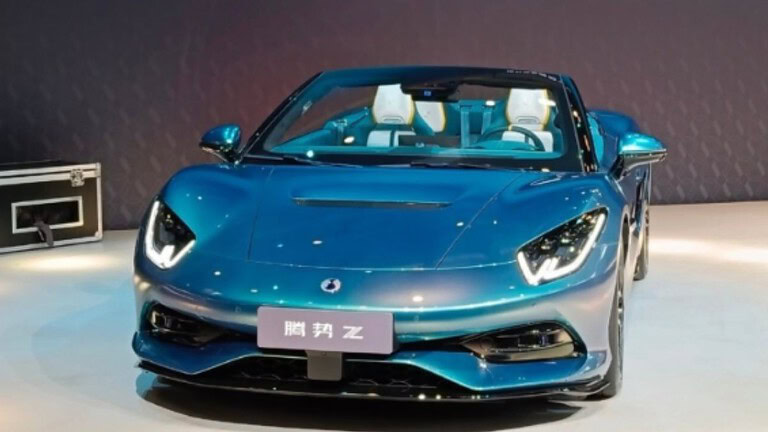 Denza Z Convertible, la cabriolet di BYD che fa impazzire tutti