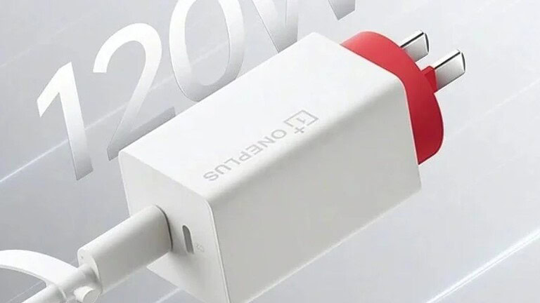 OnePlus lancia due caricatori GaN da 120W: numeri impressionanti