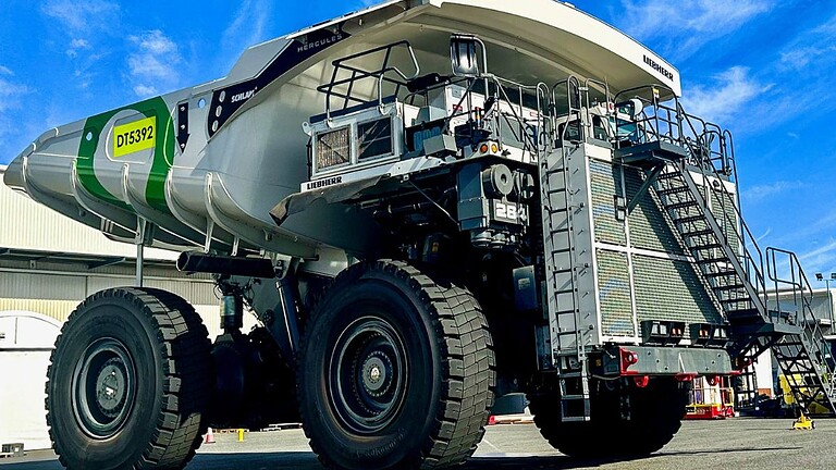 Liebherr T264: il camion elettrico da miniera che fa risparmiare 375 milioni