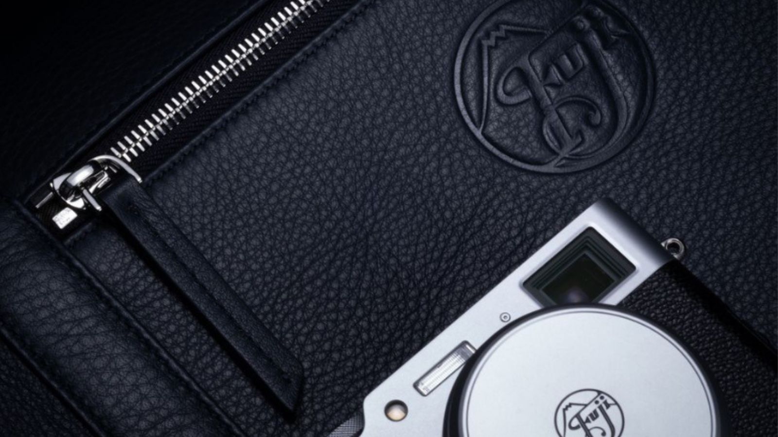 Oberwerth x Fujifilm: borse fotografiche premium in edizione limitata