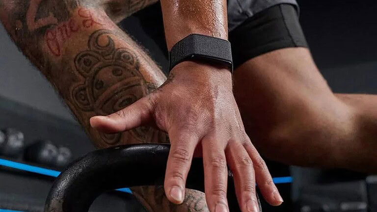 Amazfit Helio Strap si aggiorna: sonno, pickleball e HRV cambiano