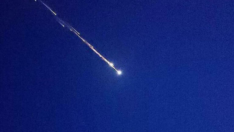 Scia luminosa in Puglia: ecco cosa ha attraversato il cielo il 13 aprile