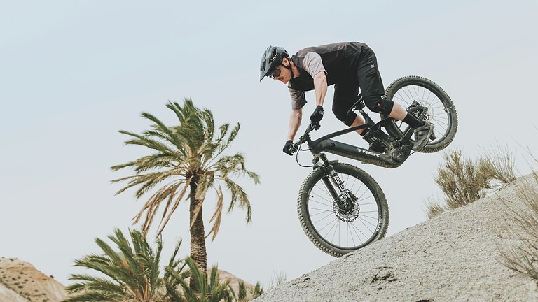 Bosch aggiorna eBike Flow alla versione 1.34: trick, cardio e display verticale