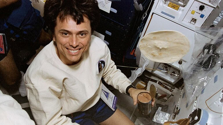 Astronauti, il cervello non si adatta subito allo spazio: ecco perché - cervello astronauti microgravità