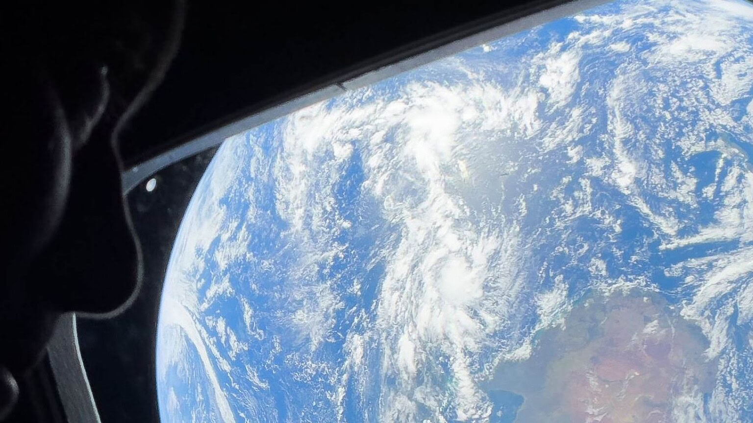 foto Terra Artemis II