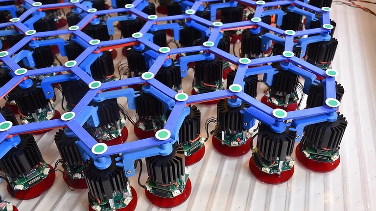 Metamateriali che imparano e cambiano forma: lo studio che sfida la fantascienza