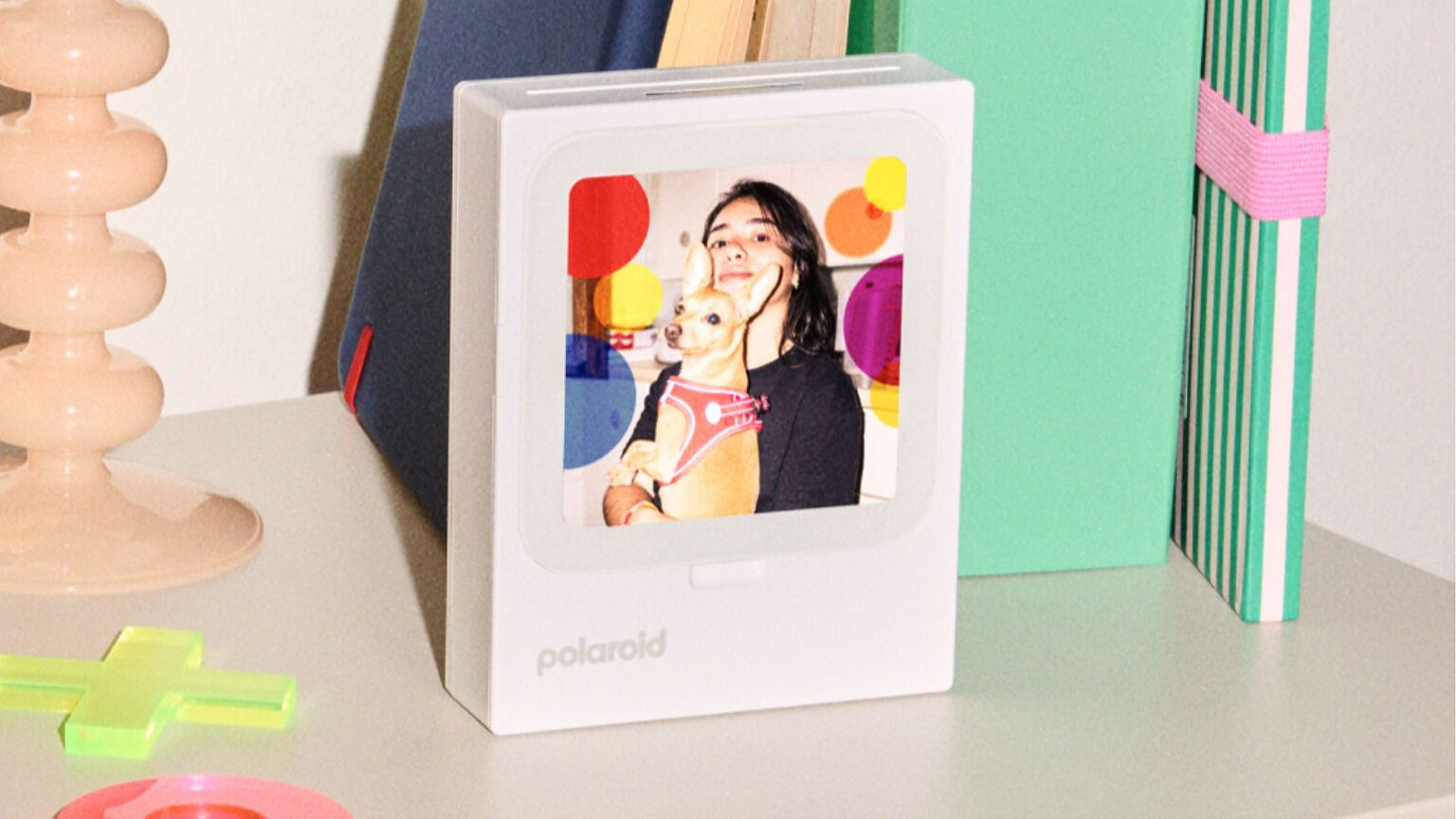Polaroid Hi-Print 3×3 è ufficiale: la nuova stampante che diventa cornice