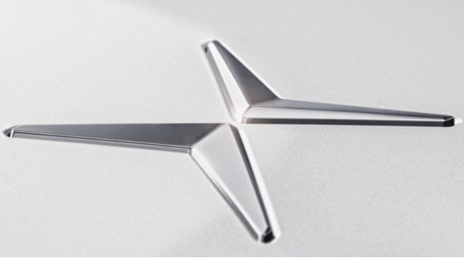 Polestar cresce del 7% nel Q1 2026, Italia a +80%