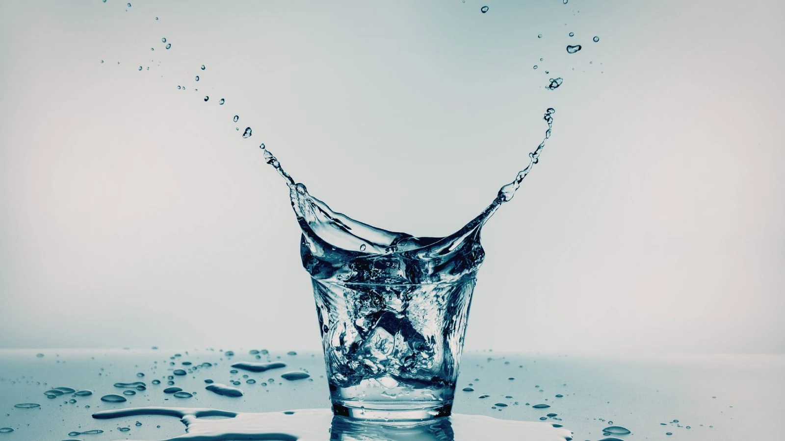 Nitrati nell’acqua potabile: i limiti attuali non bastano più?
