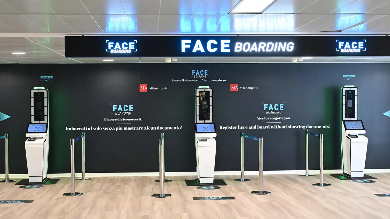 Il FaceBoarding di Milano Linate è illecito: lo stop del Garante privacy