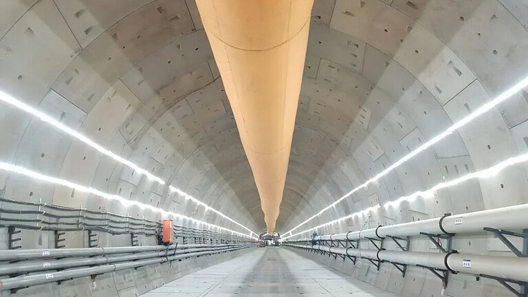 Cina, il tunnel sottomarino da record per l'alta velocità è pazzesco - tunnel sottomarino Cina