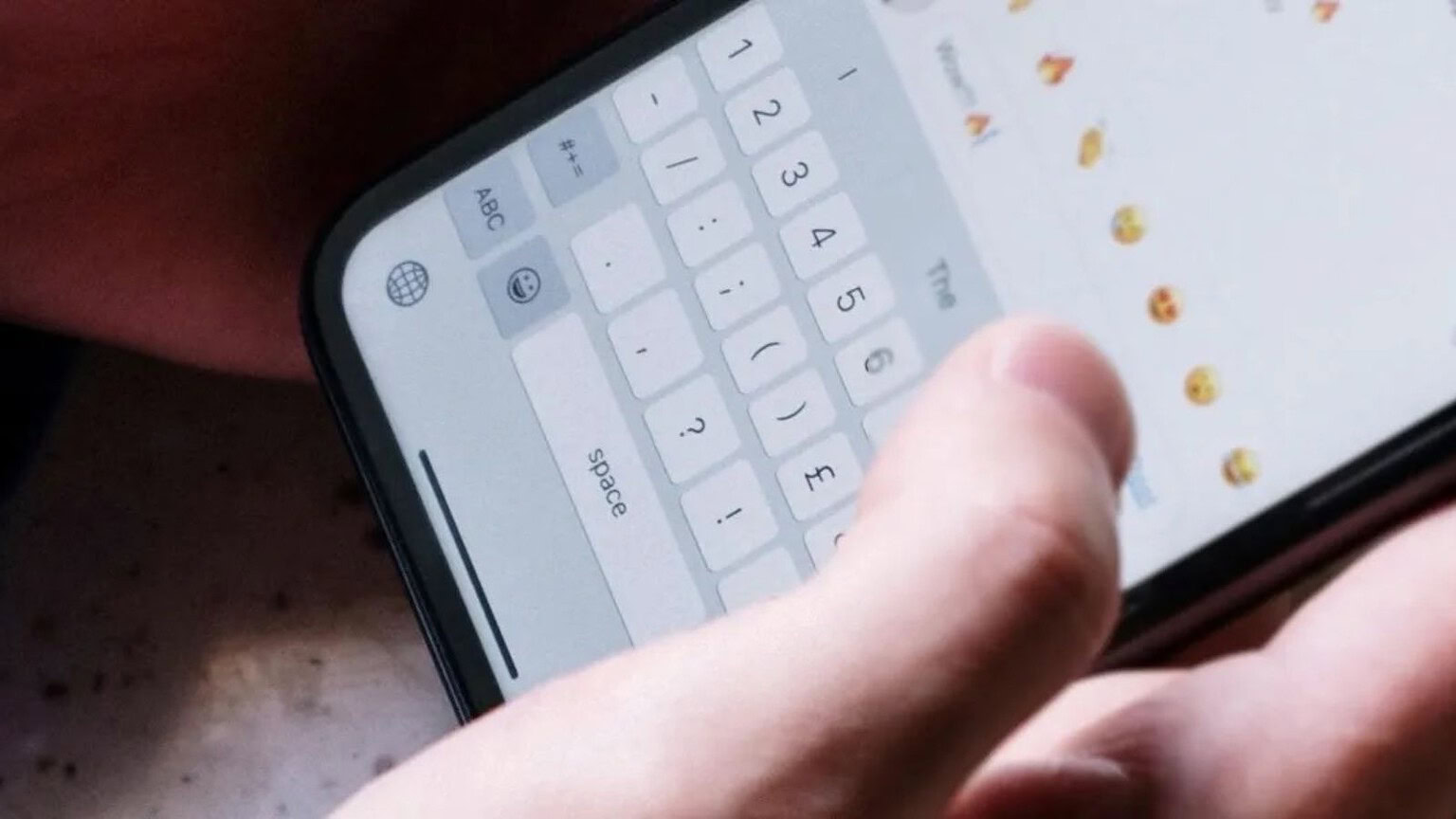iOS 26.4, bug tastiera: non basta aggiornare, ecco l'altro passaggio da fare