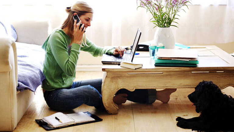 Smart working, da oggi nuove regole: cosa rischiano ora le aziende