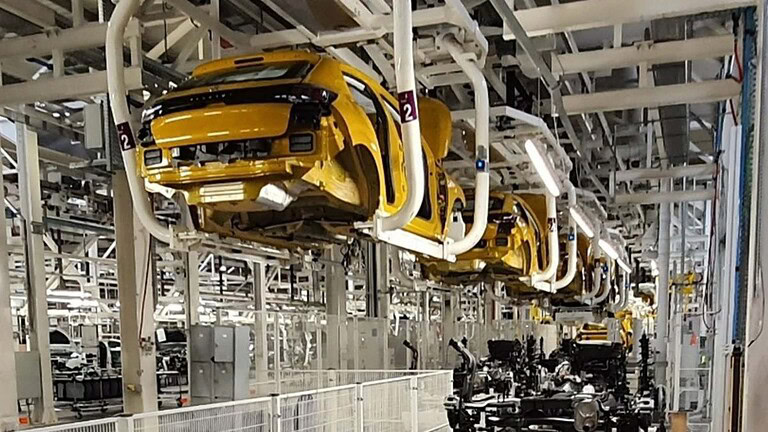Stellantis rivoluziona le fabbriche con IA e digital twin