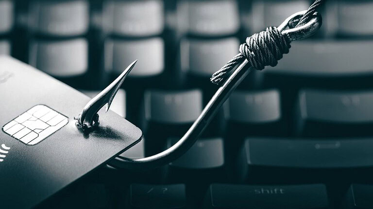 Microsoft, falla email sfruttata per mesi: phishing quasi impossibile da riconoscere