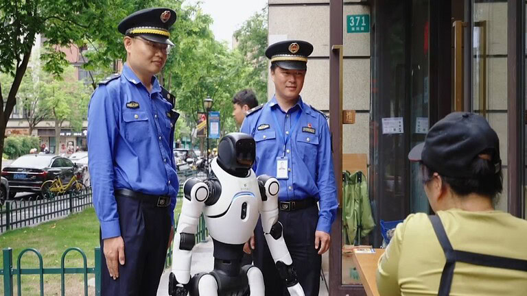 Lingxi X2: il robot vigile urbano è già in strada a Shanghai