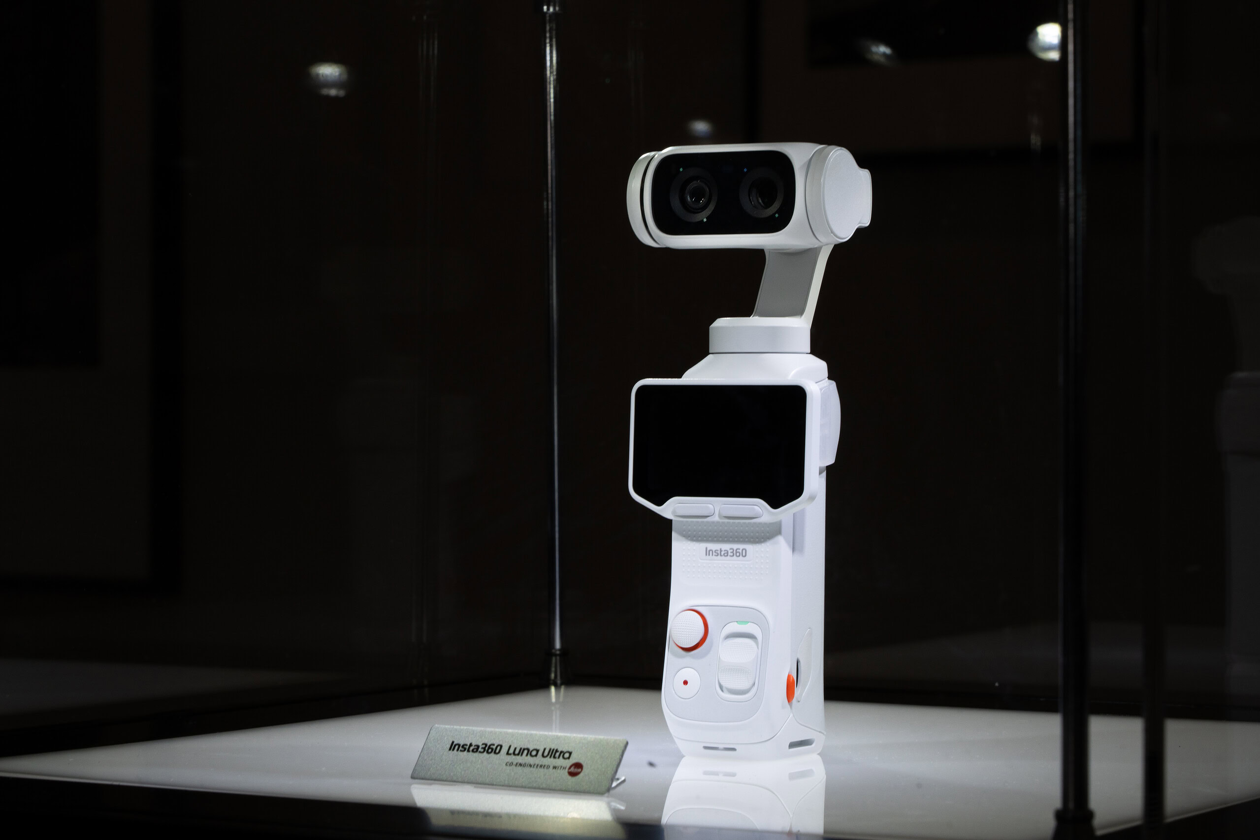Insta360 Luna Ultra