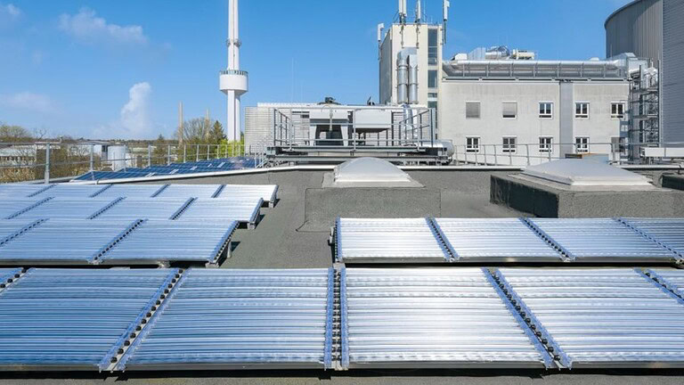 Photreon, il pannello solare che produce idrogeno verde senza elettricità