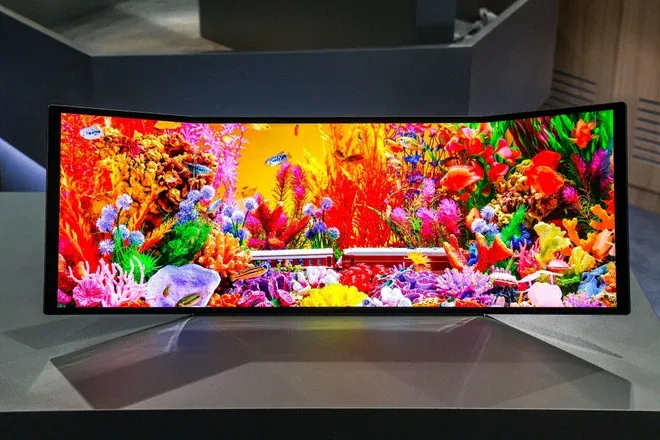 TCL smart TV pieghevole