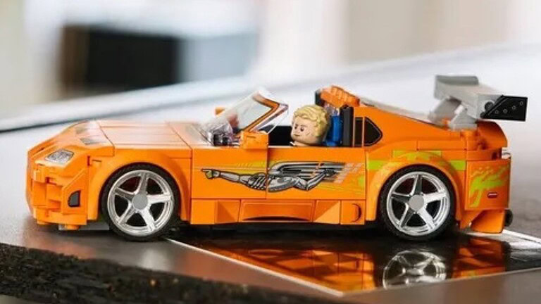 LEGO, ecco il set della Toyota Supra MK4 di Fast and Furious