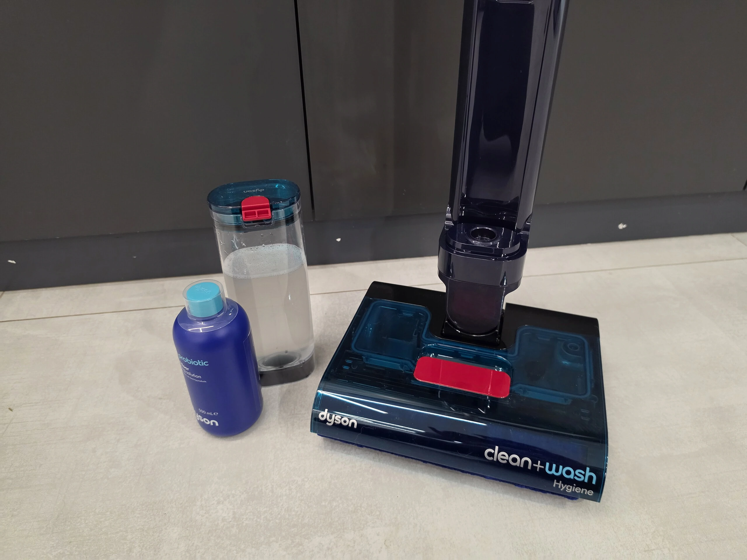 Dyson Clean+Wash Hygiene - dettaglio Dyson Clean+Wash Hygiene - dettaglio