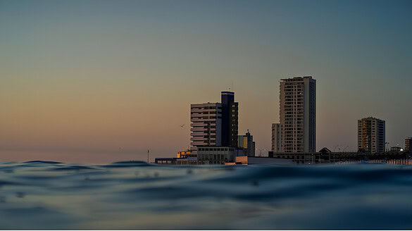 Vivere vicino al mare allunga la vita: lo studio sulla longevità