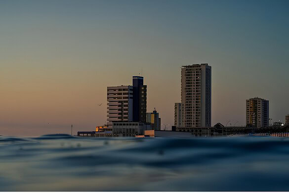 Vivere vicino al mare allunga la vita: lo studio sulla longevità