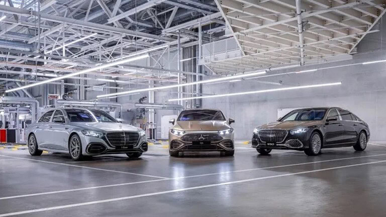 Mercedes-Benz lavora a tre modelli di lusso insieme in Germania
