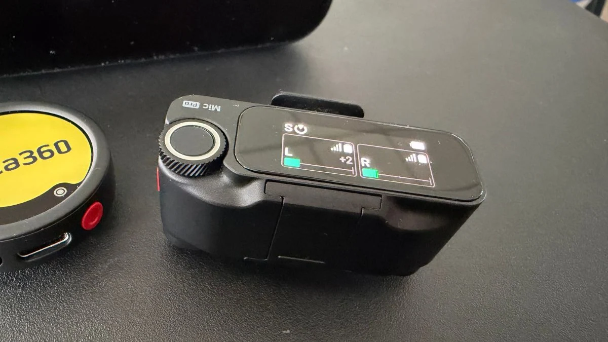 Insta360 Mic Pro: un microfono wireless top di gamma con display personalizzabile