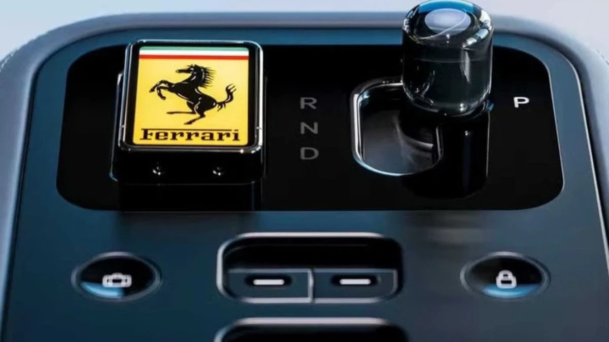 Ferrari, ritorno del cambio manuale con frizione simulata: c'è polemica