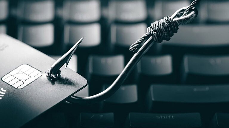 Phishing, un'email su tre è pericolosa: come difendersi