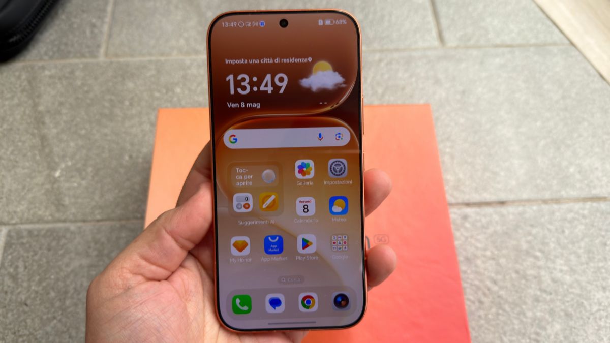 HONOR 600: display da top, autonomia, AI e un bel design, la recensione