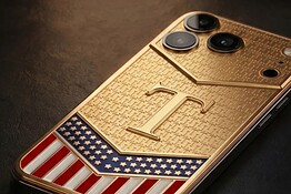 Trump Phone in oro 24 carati: è un iPhone 17 Pro Max da 11.000 dollari