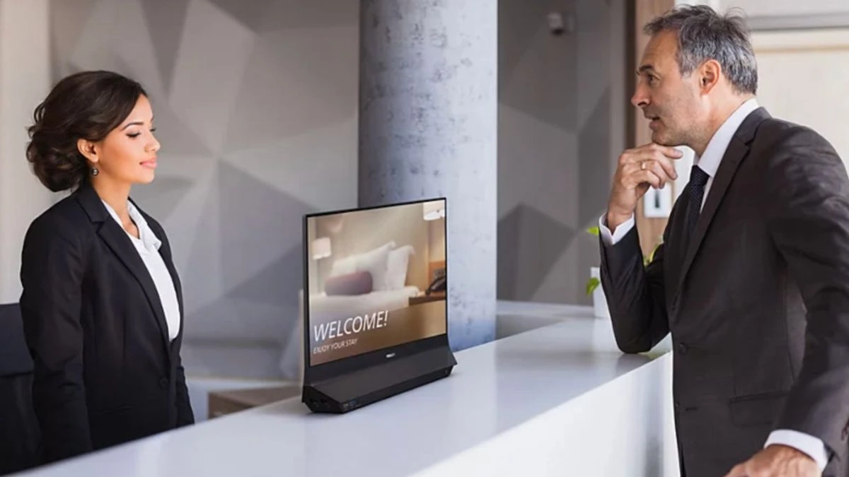 Philips: il primo monitor a due facce è ufficiale