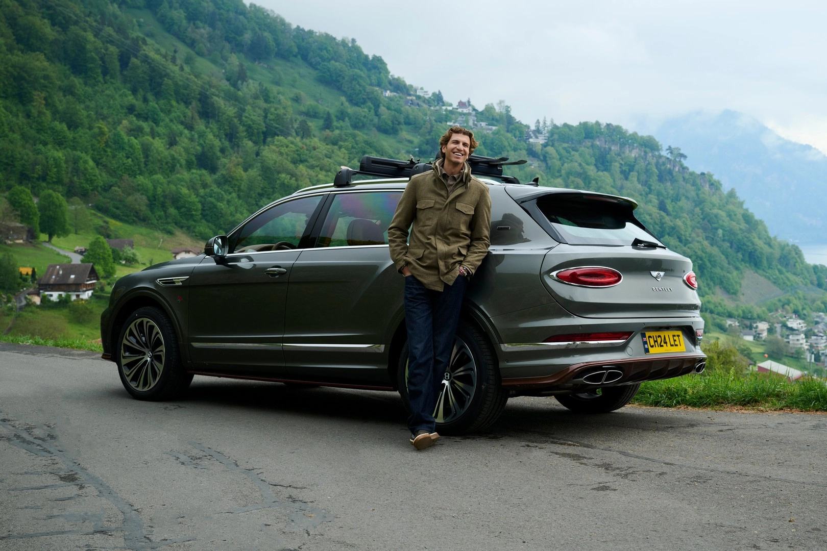 Bentley Bentayga EWB Chalet Edition: il SUV che diventa uno chalet alpino