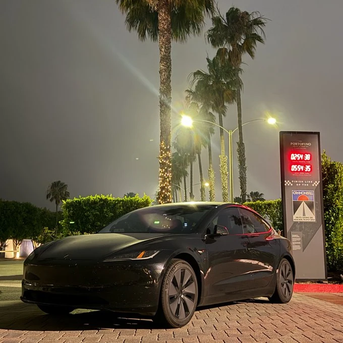 Tesla FSD USA