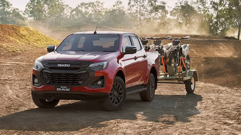 Isuzu D-MAX MY26: il pick-up riparte dal diesel e debutta al Samoter