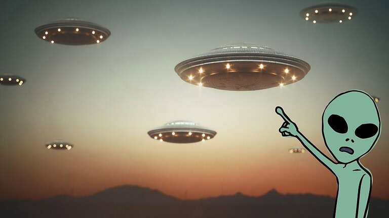 UFO, il Pentagono pubblica 160 file segreti: cosa c'è davvero dentro?